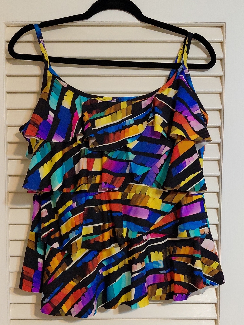 Miraclesuit Size 16 Color Code Tiering Up Multi-Colored Abstract Tankini Top